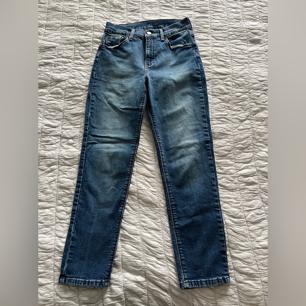 Mott and Bow Mom Jeans 26